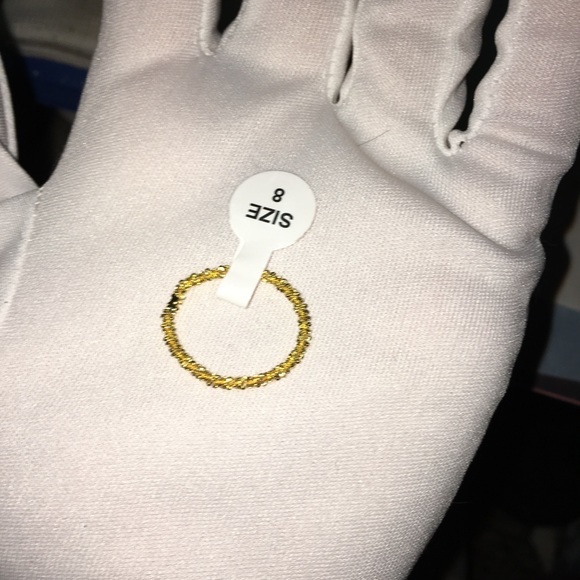 GOLD BROKEN FLOWER RING‼️ - Picture 8 of 9